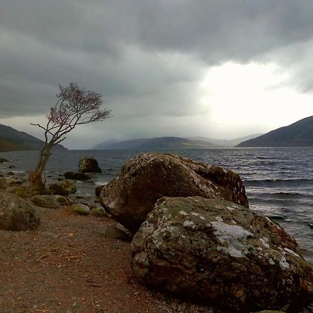 Отель Sunrise House Inverfarigaig Экстерьер фото