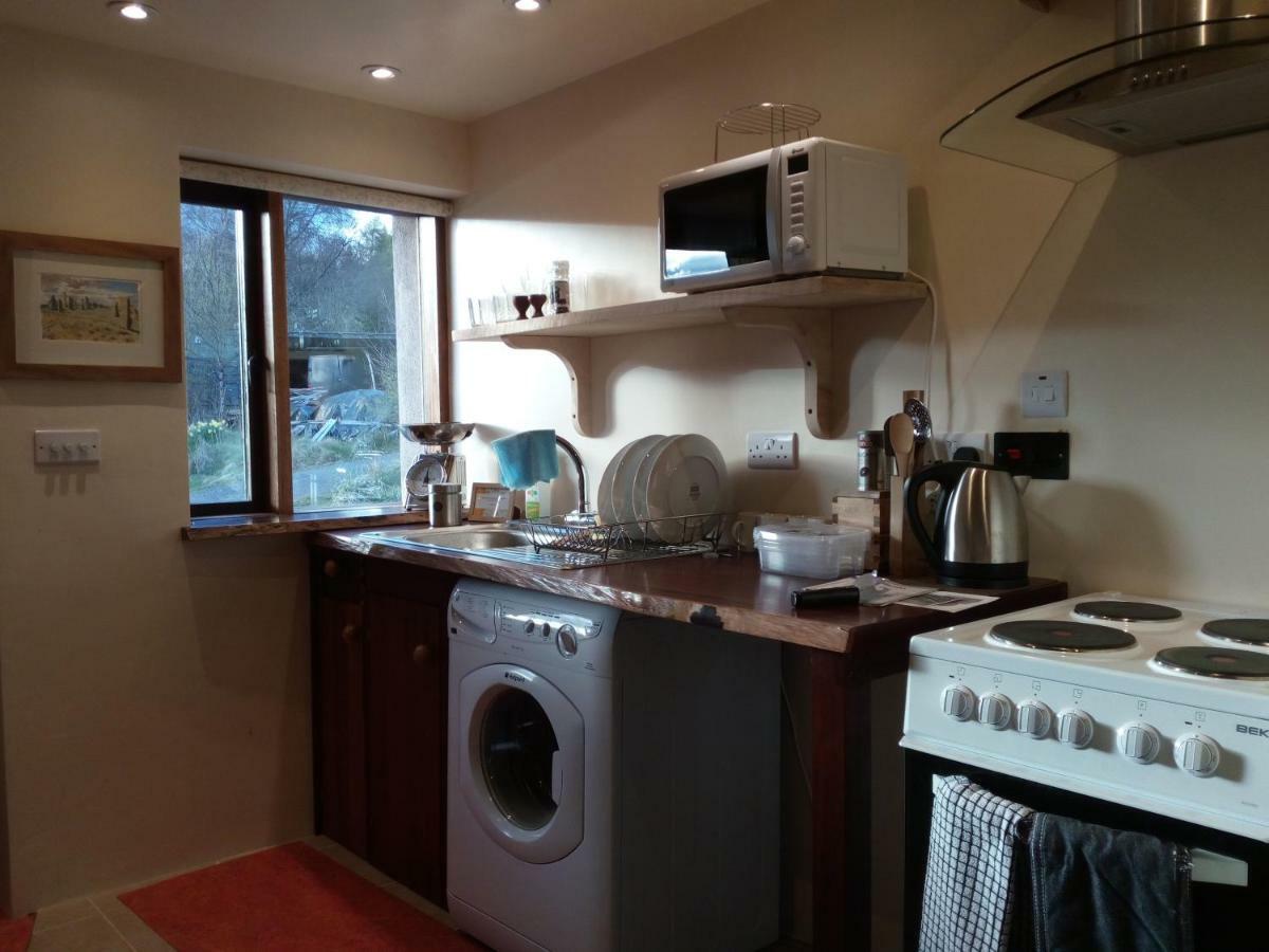 Отель Sunrise House Inverfarigaig Экстерьер фото