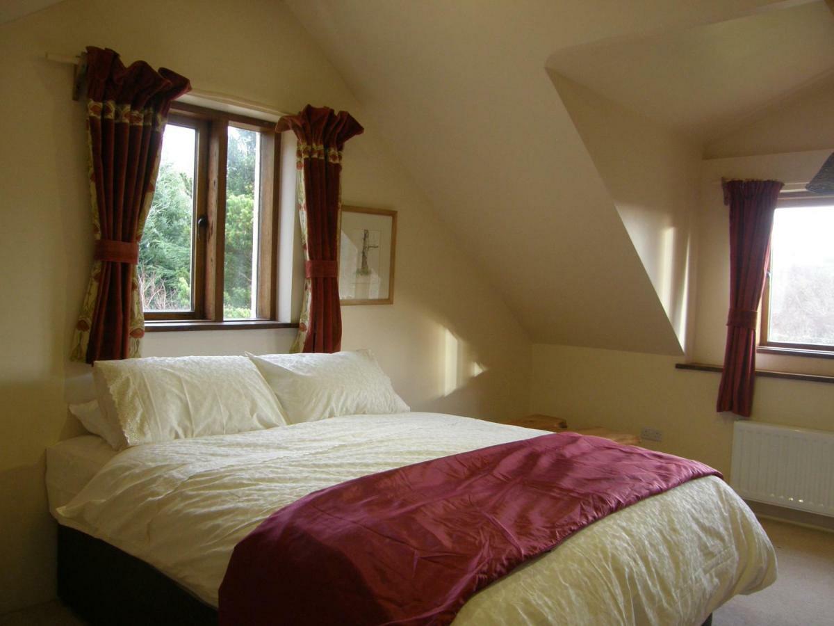 Отель Sunrise House Inverfarigaig Экстерьер фото