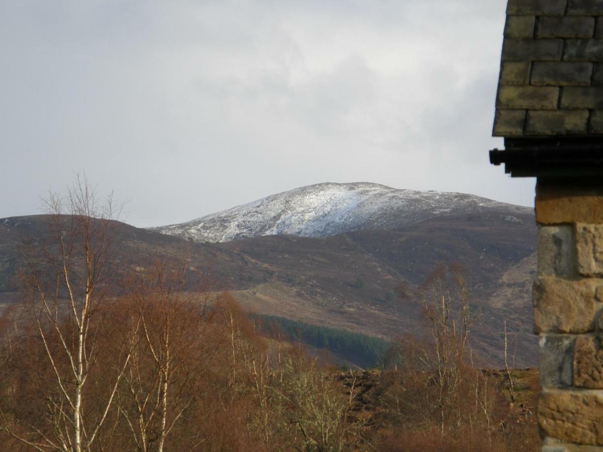 Отель Sunrise House Inverfarigaig Экстерьер фото
